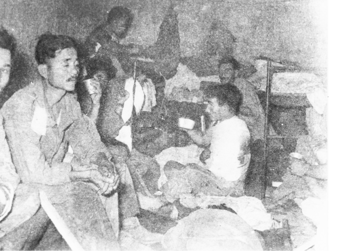 Càng đánh mạnh lại càng cần địch vận

